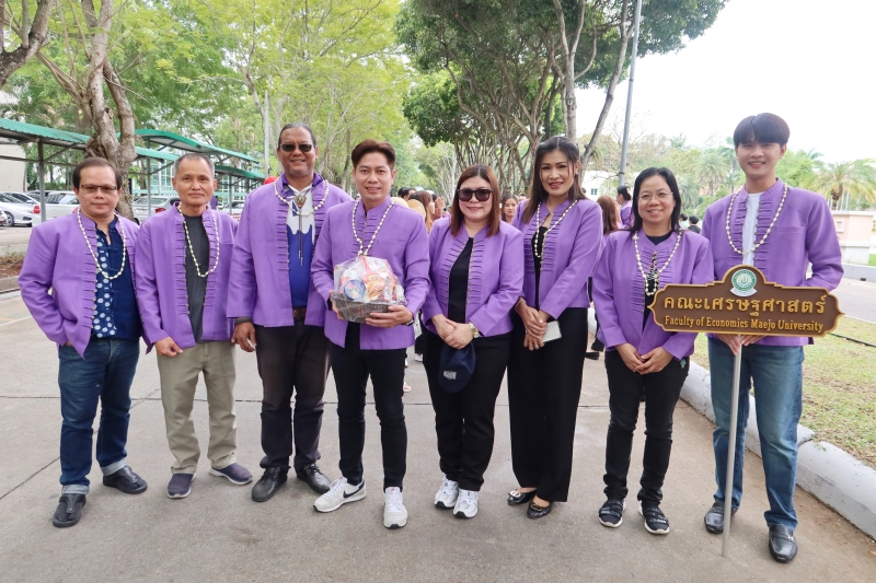 คณะเศรษฐศาสตร์ เข้าร่วมงานพิธีดำหัวอาวุโสและอธิการบดีมหาวิทยาลัยแม่โจ้ ประจำปี 2568  สืบสานป๋าเวณี ปี๋ใหม่เมือง 